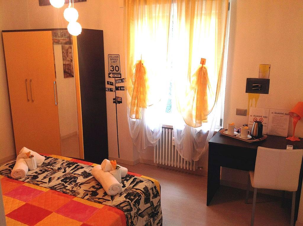Ai Giardini Rooms -Vicino Ospedale Borgo Trento E Centro Storico Verona Phòng bức ảnh