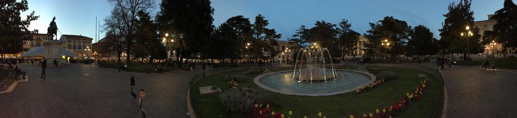 Ai Giardini Rooms -Vicino Ospedale Borgo Trento E Centro Storico Verona Ngoại thất bức ảnh